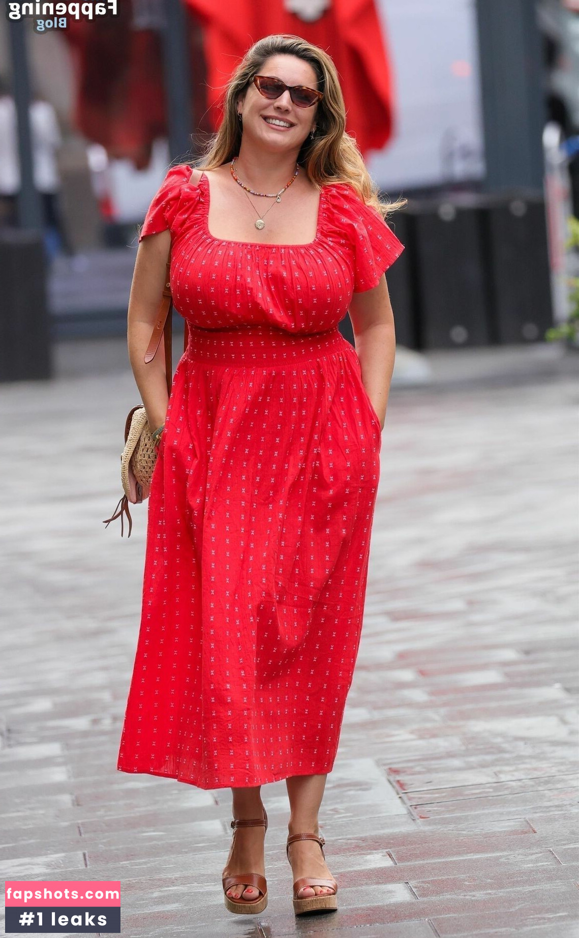 Kelly Brook gallery photo #139