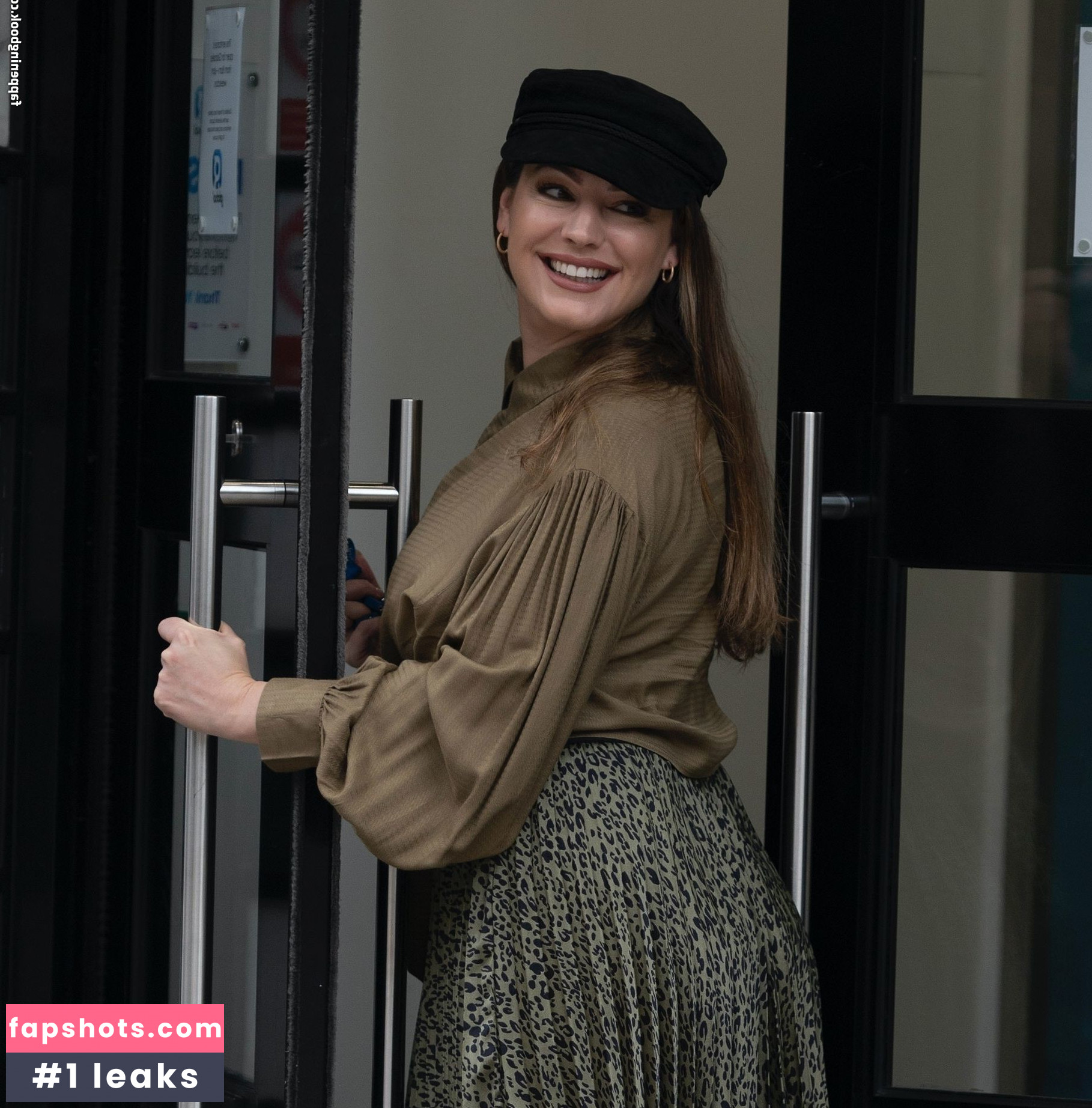 Kelly Brook gallery photo #1565