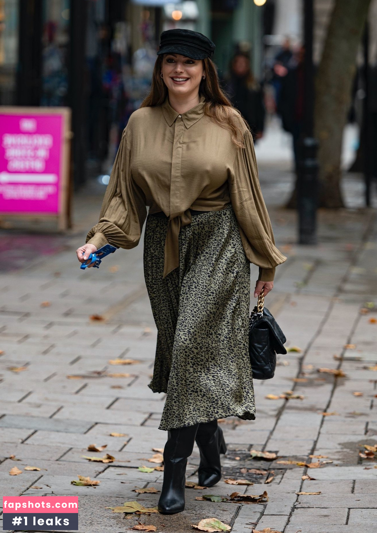 Kelly Brook gallery photo #1569