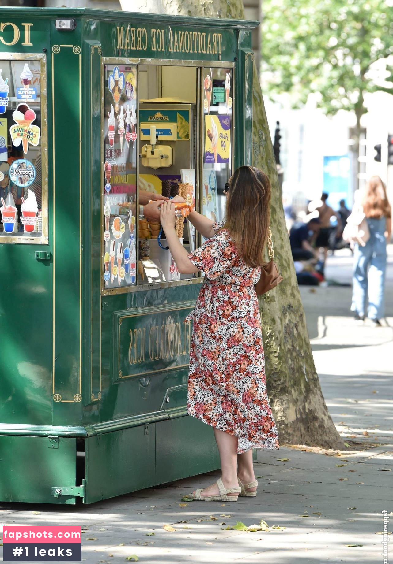 Kelly Brook gallery photo #1702
