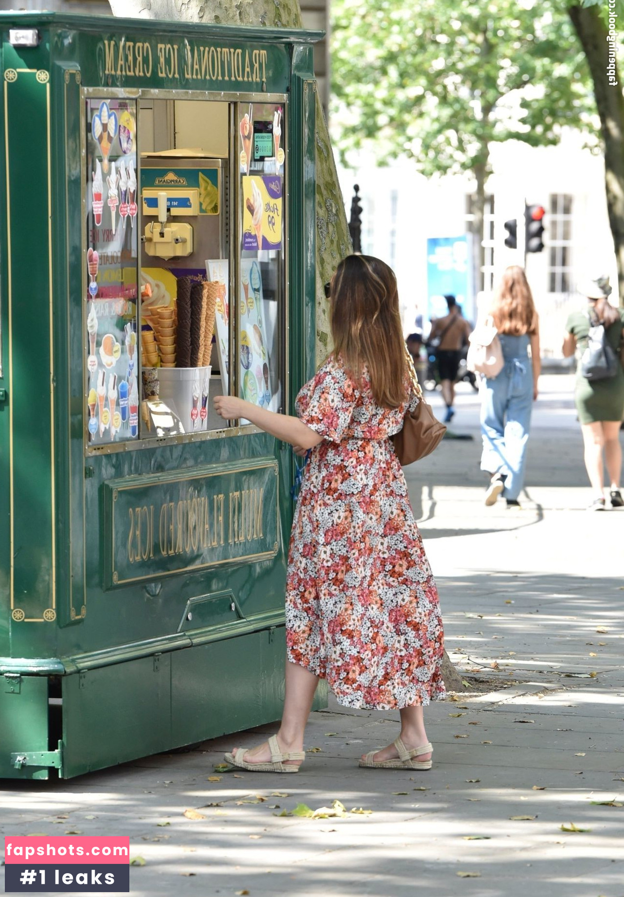 Kelly Brook gallery photo #1703