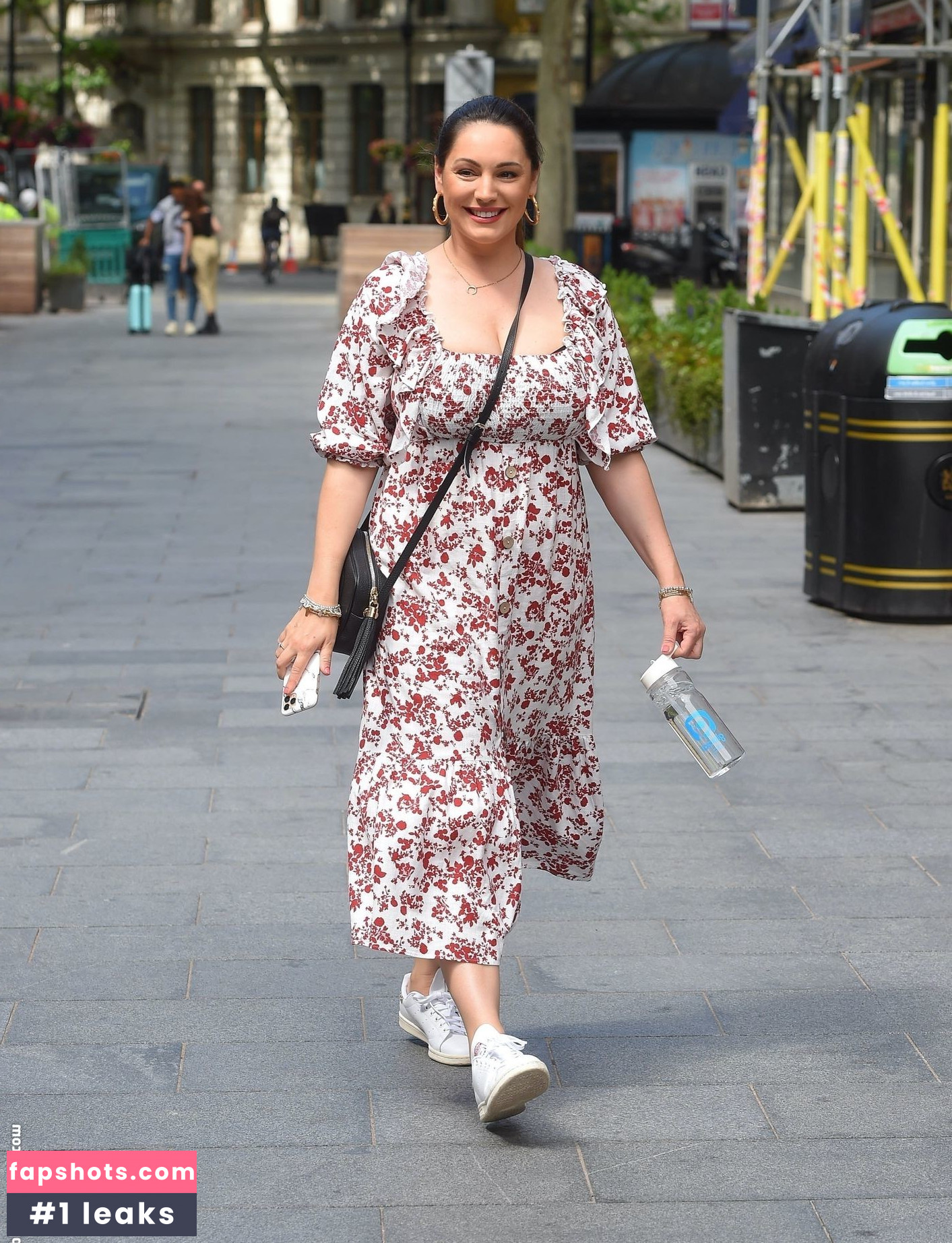 Kelly Brook gallery photo #1786