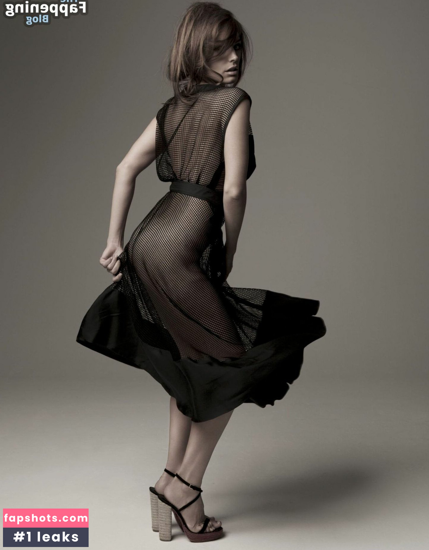 Kelly Brook gallery photo #181