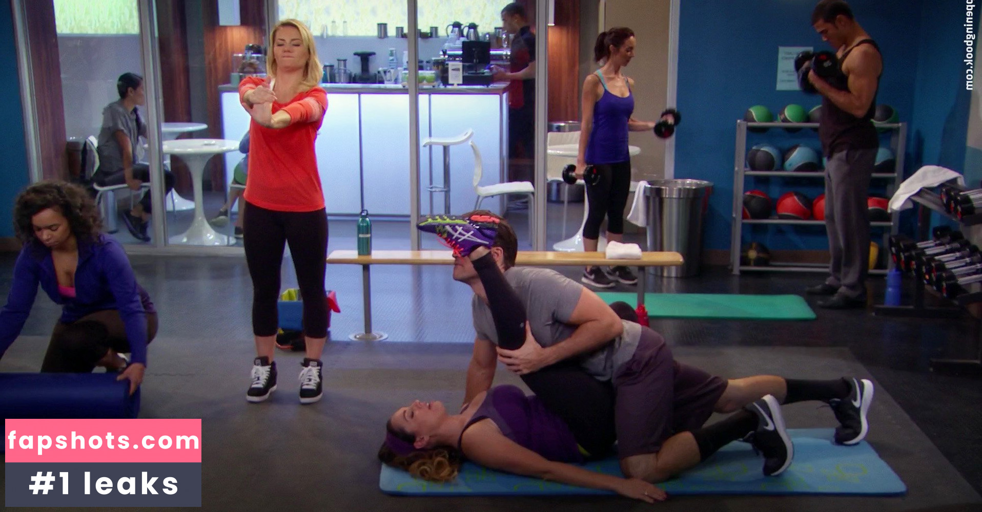 Kelly Brook gallery photo #2055