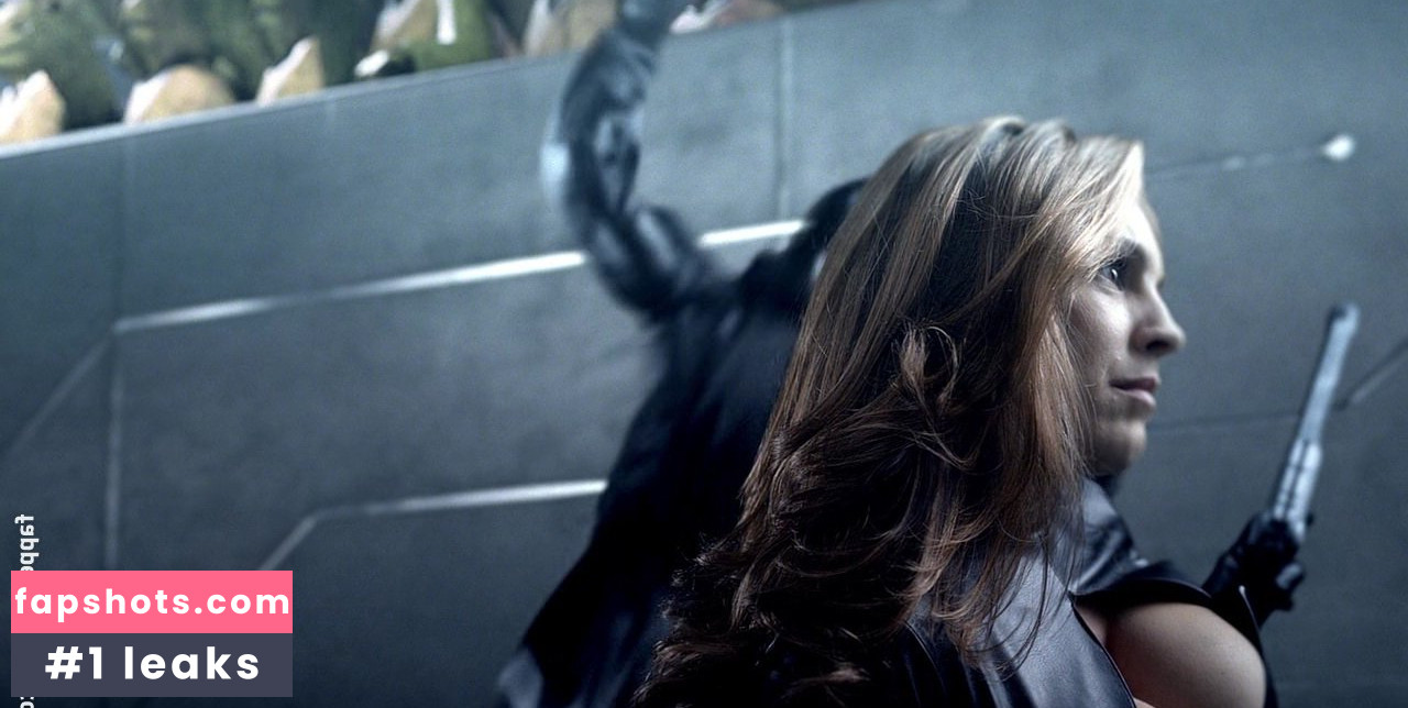 Kelly Brook gallery photo #2073