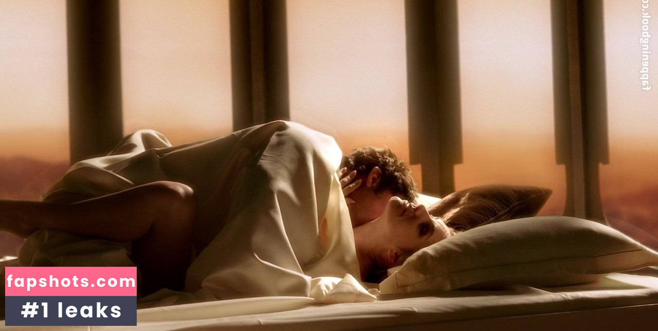 Kelly Brook gallery photo #2084