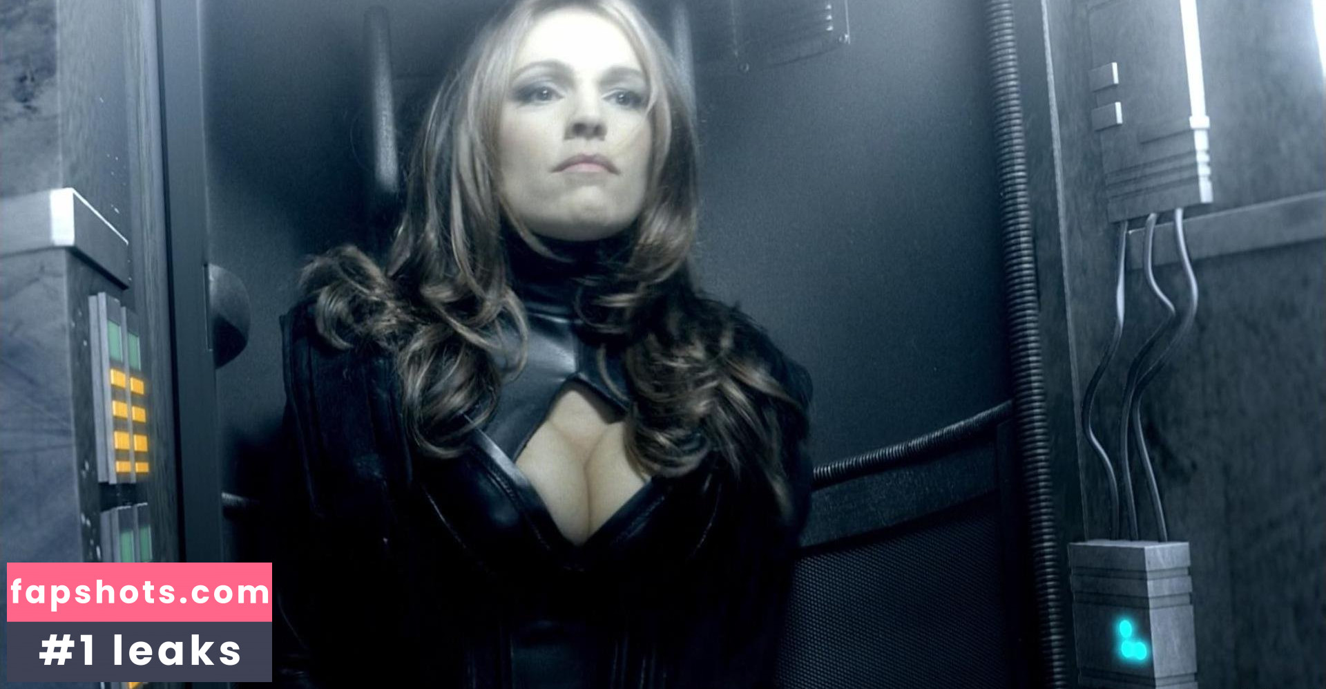 Kelly Brook gallery photo #2126