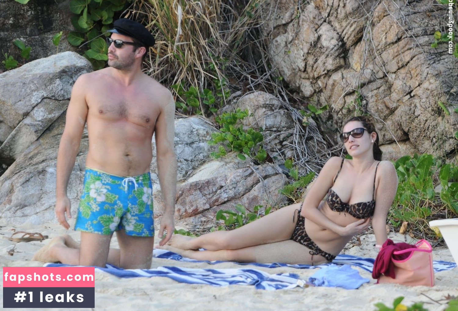 Kelly Brook gallery photo #2174