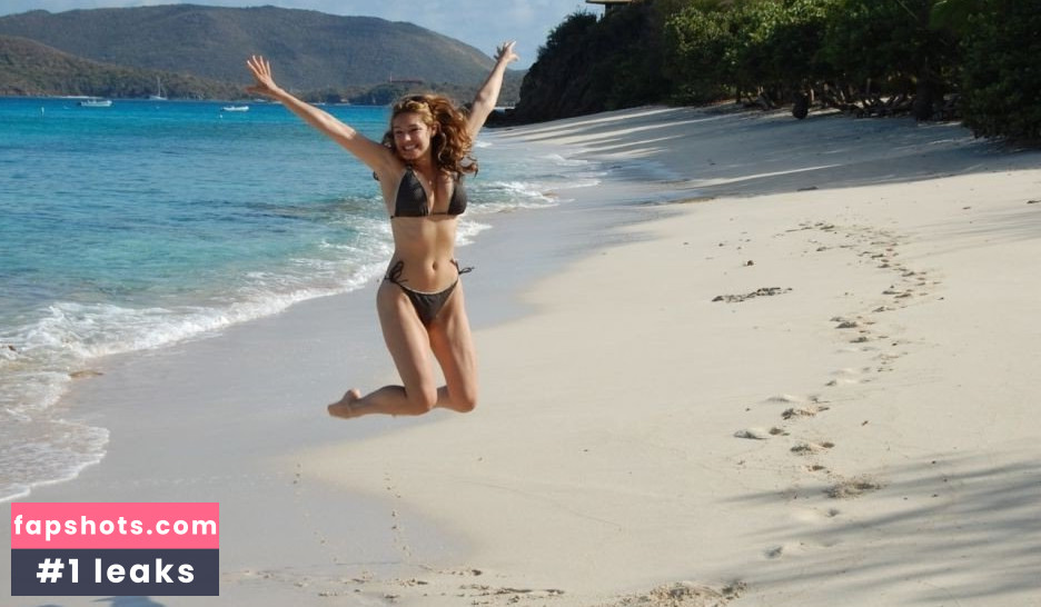 Kelly Brook gallery photo #2210