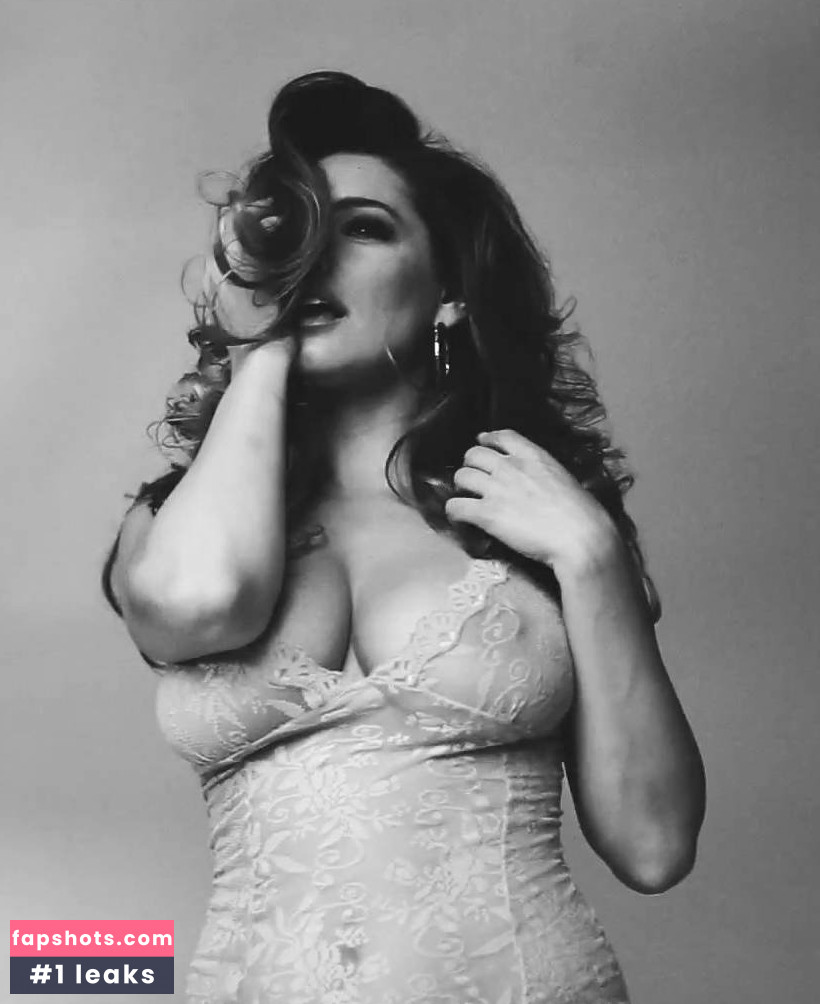 Kelly Brook gallery photo #2371