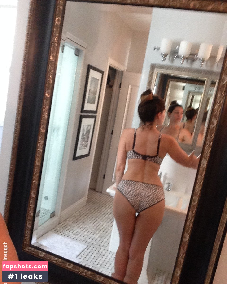 Kelly Brook gallery photo #2386