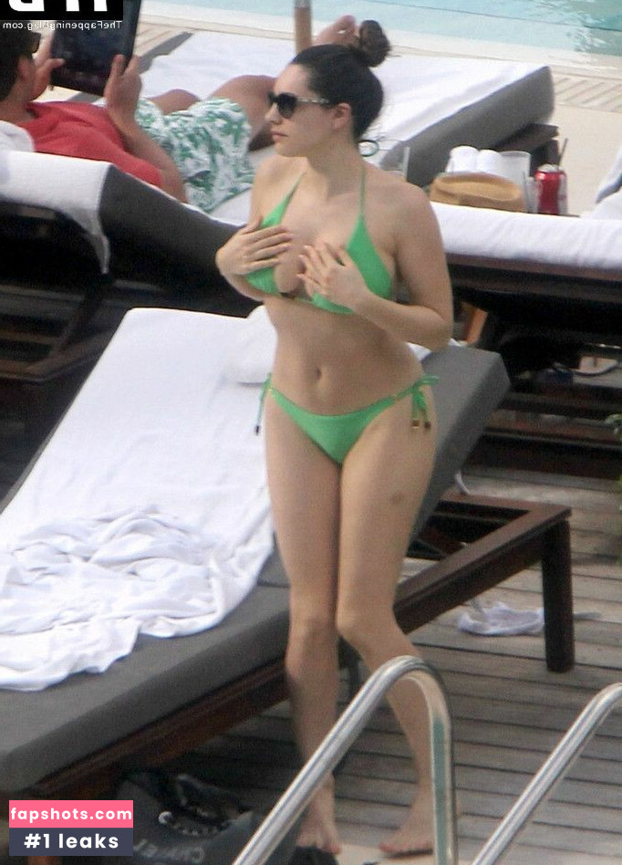 Kelly Brook gallery photo #254