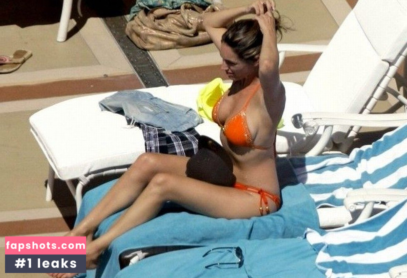 Kelly Brook gallery photo #2748