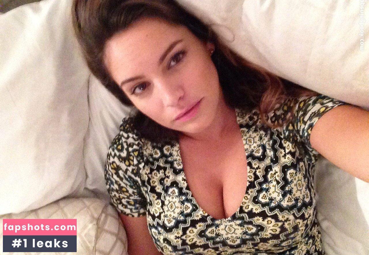 Kelly Brook gallery photo #3039