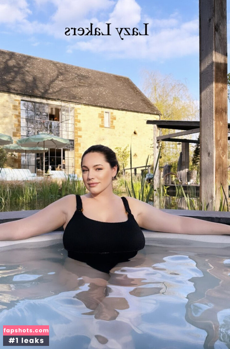 Kelly Brook gallery photo #313