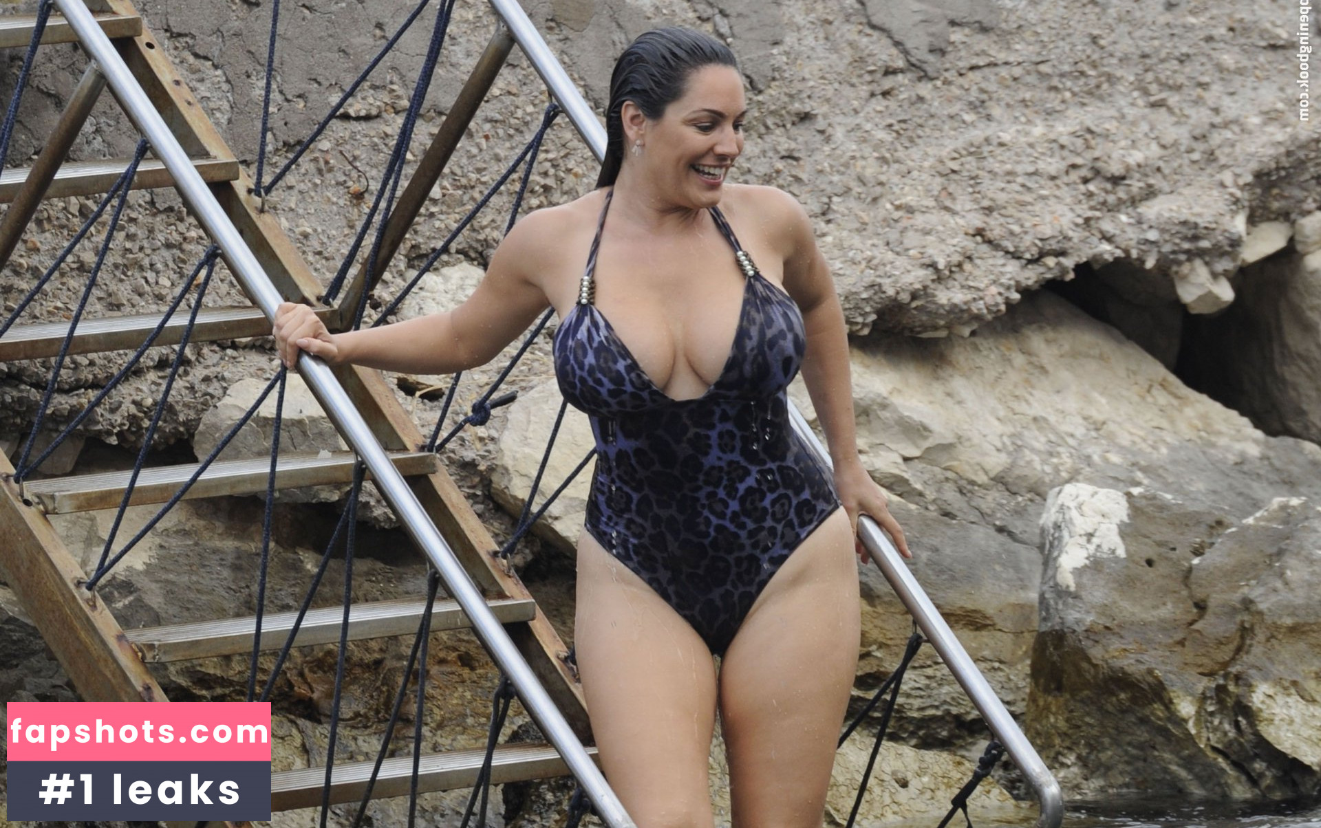 Kelly Brook gallery photo #3154