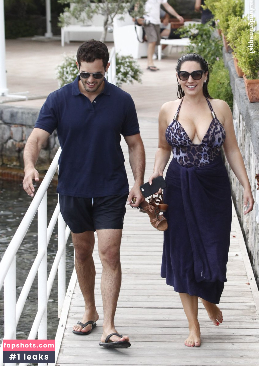 Kelly Brook gallery photo #3180