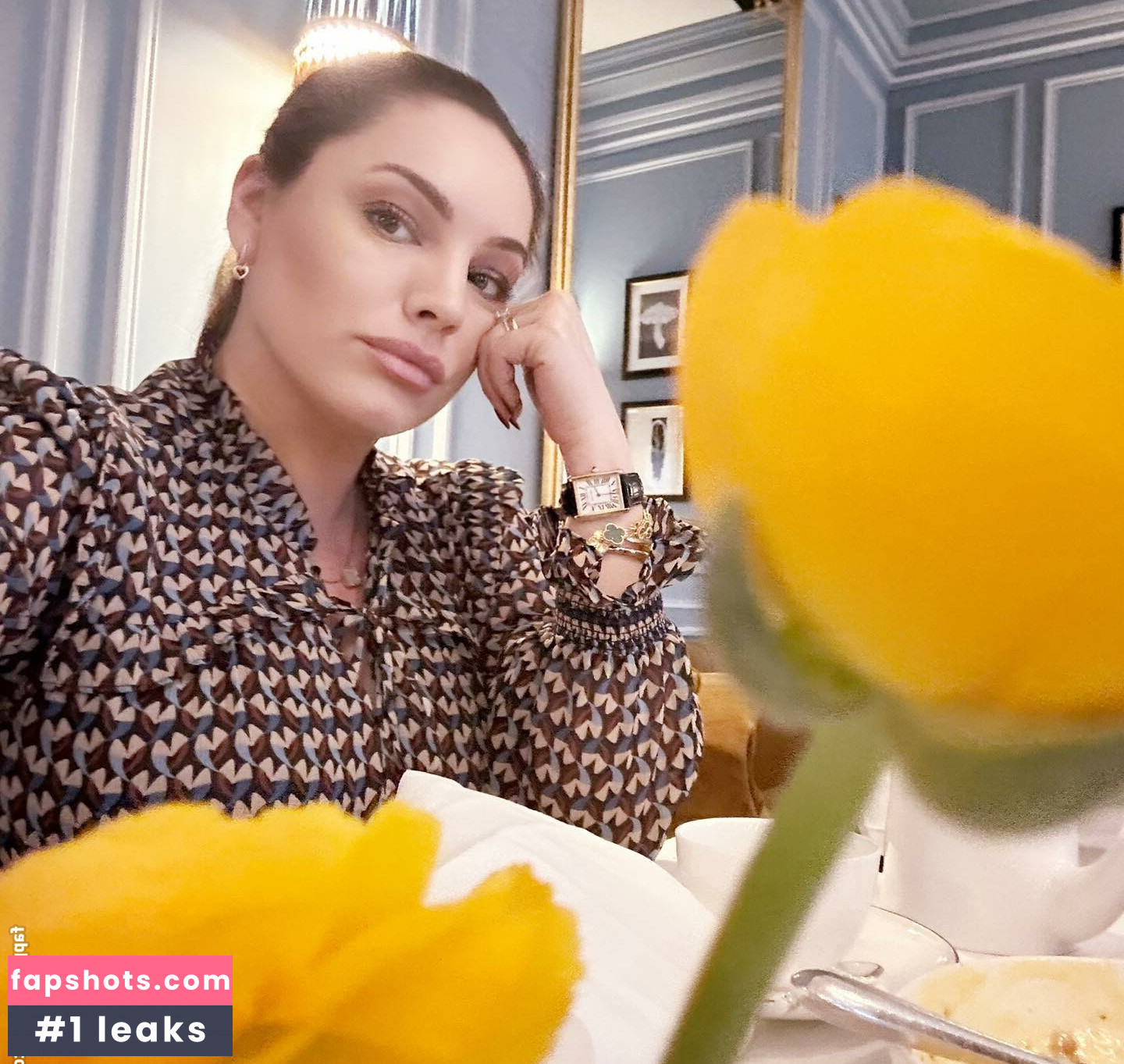 Kelly Brook gallery photo #320