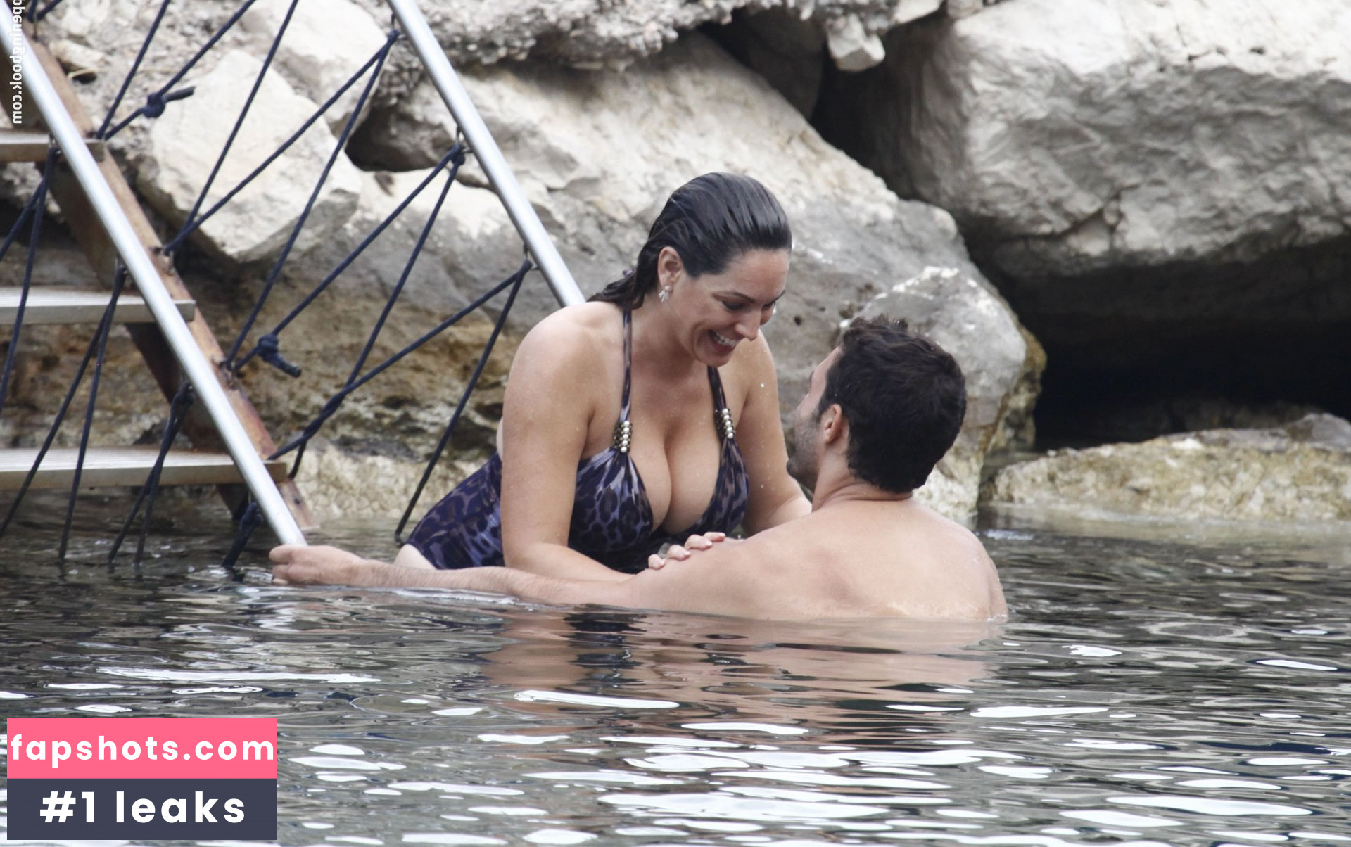 Kelly Brook gallery photo #3199