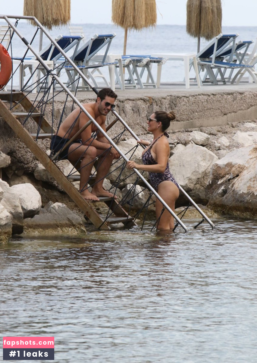 Kelly Brook gallery photo #3248