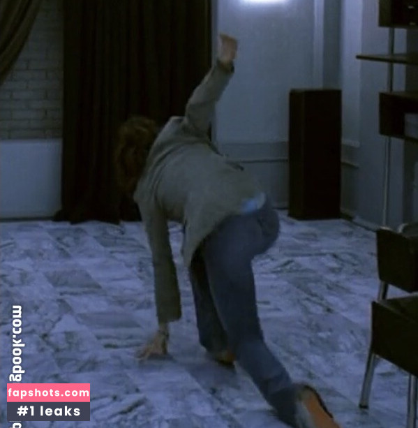 Kelly Brook gallery photo #327