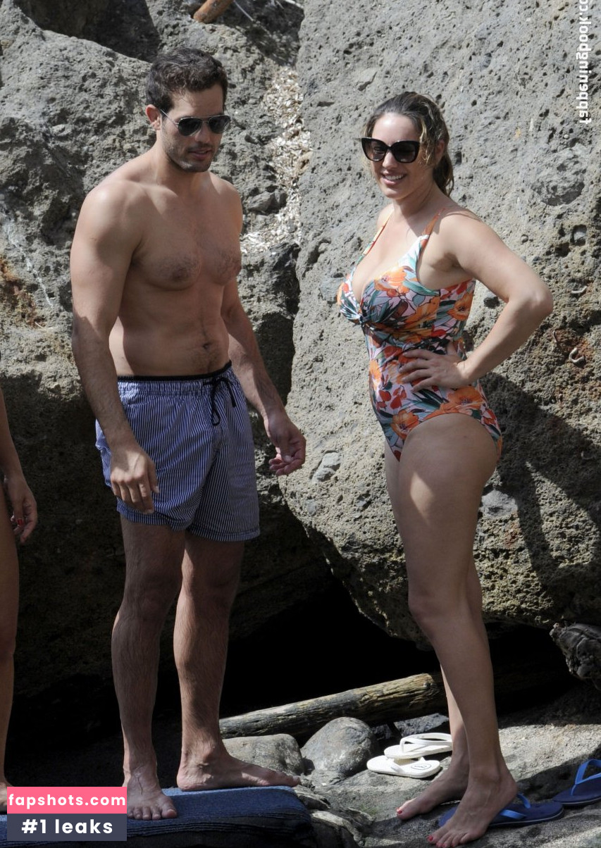 Kelly Brook gallery photo #3296