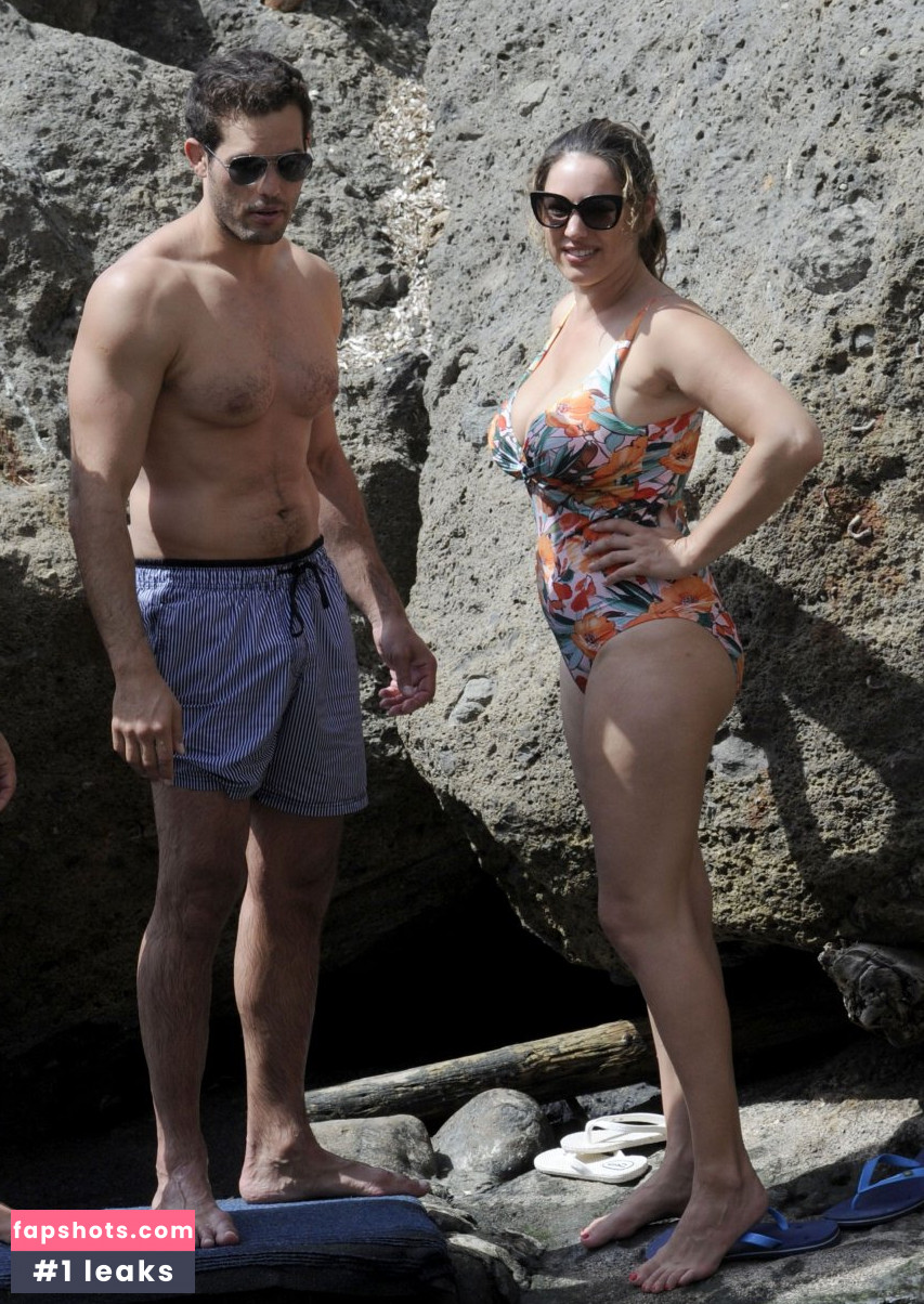 Kelly Brook gallery photo #3297