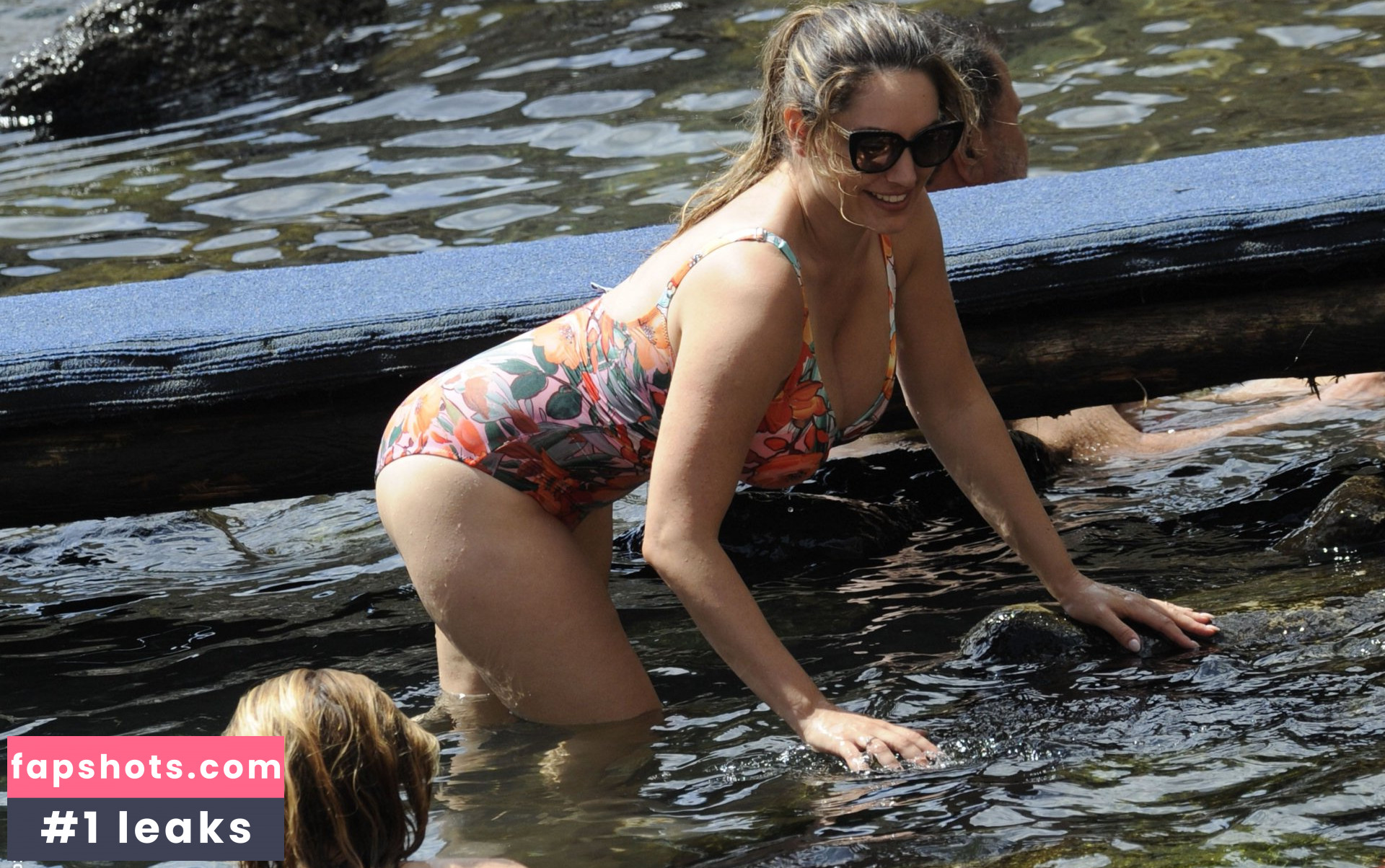 Kelly Brook gallery photo #3309