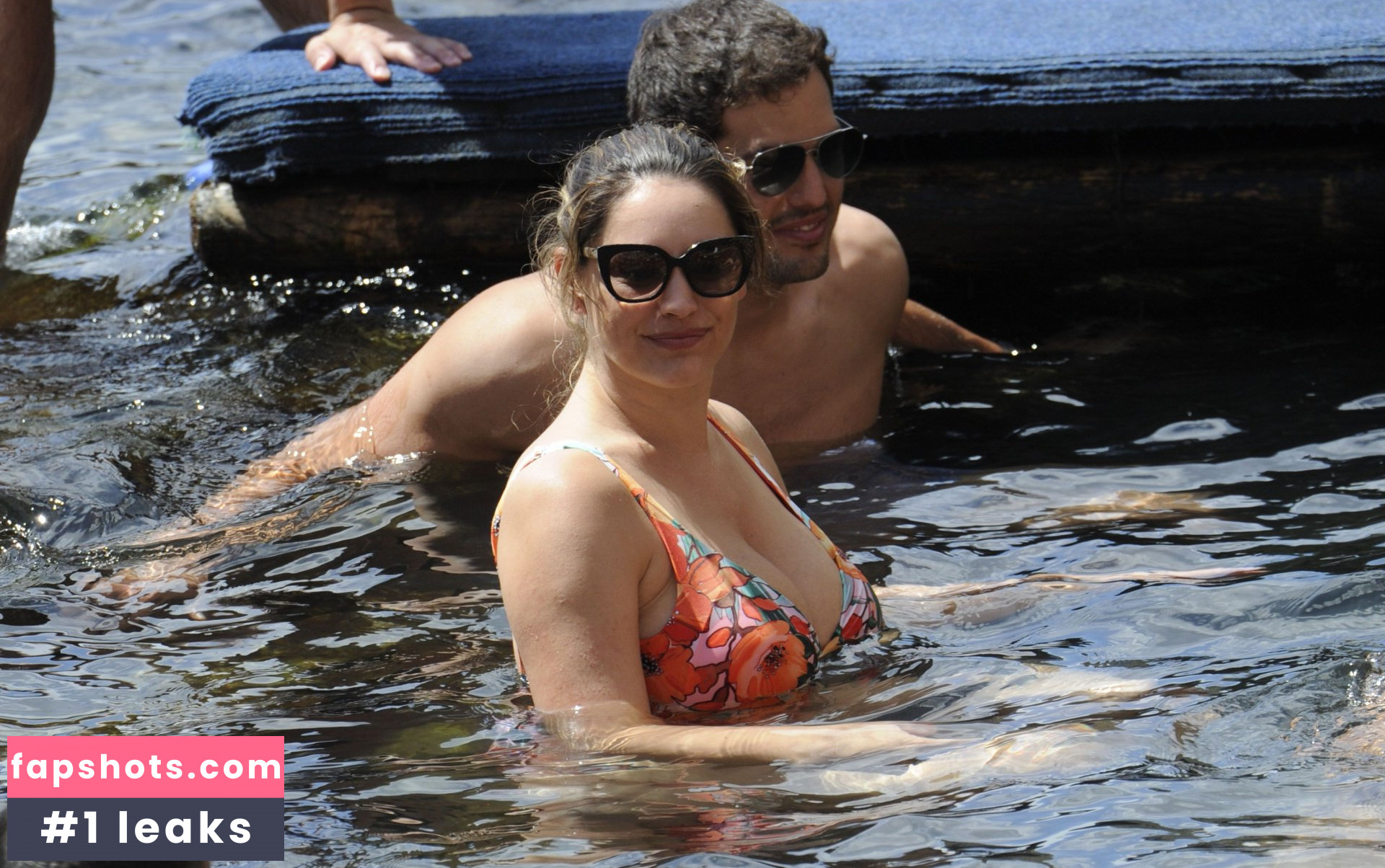 Kelly Brook gallery photo #3311