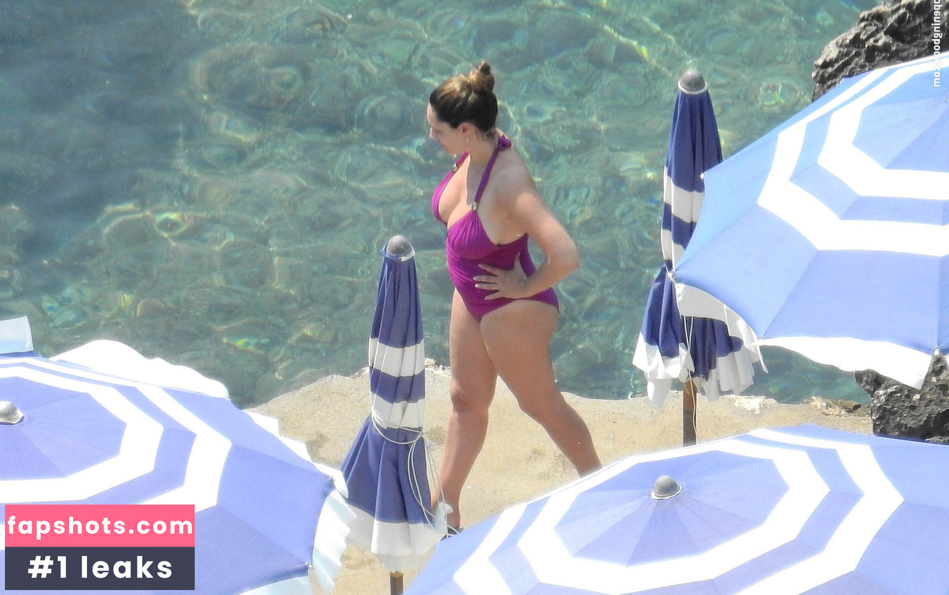 Kelly Brook gallery photo #3324