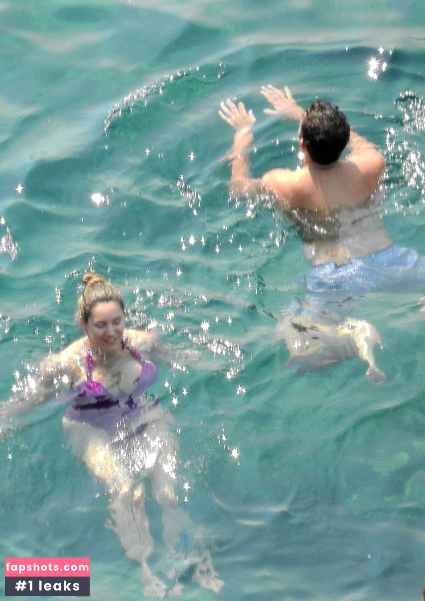 Kelly Brook gallery photo #3331