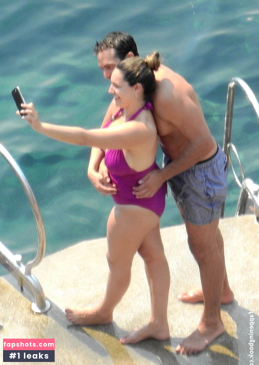 Kelly Brook gallery photo #3334