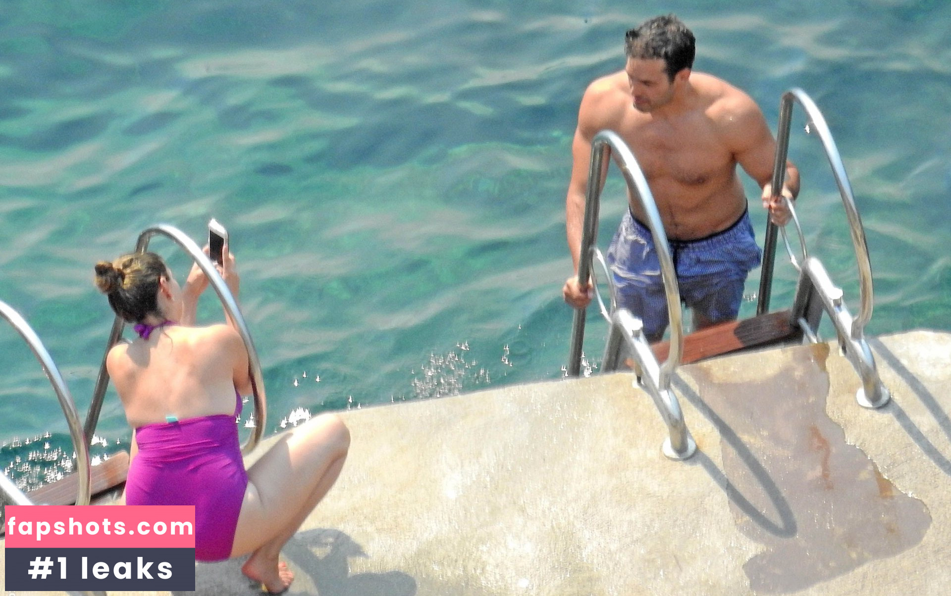 Kelly Brook gallery photo #3337