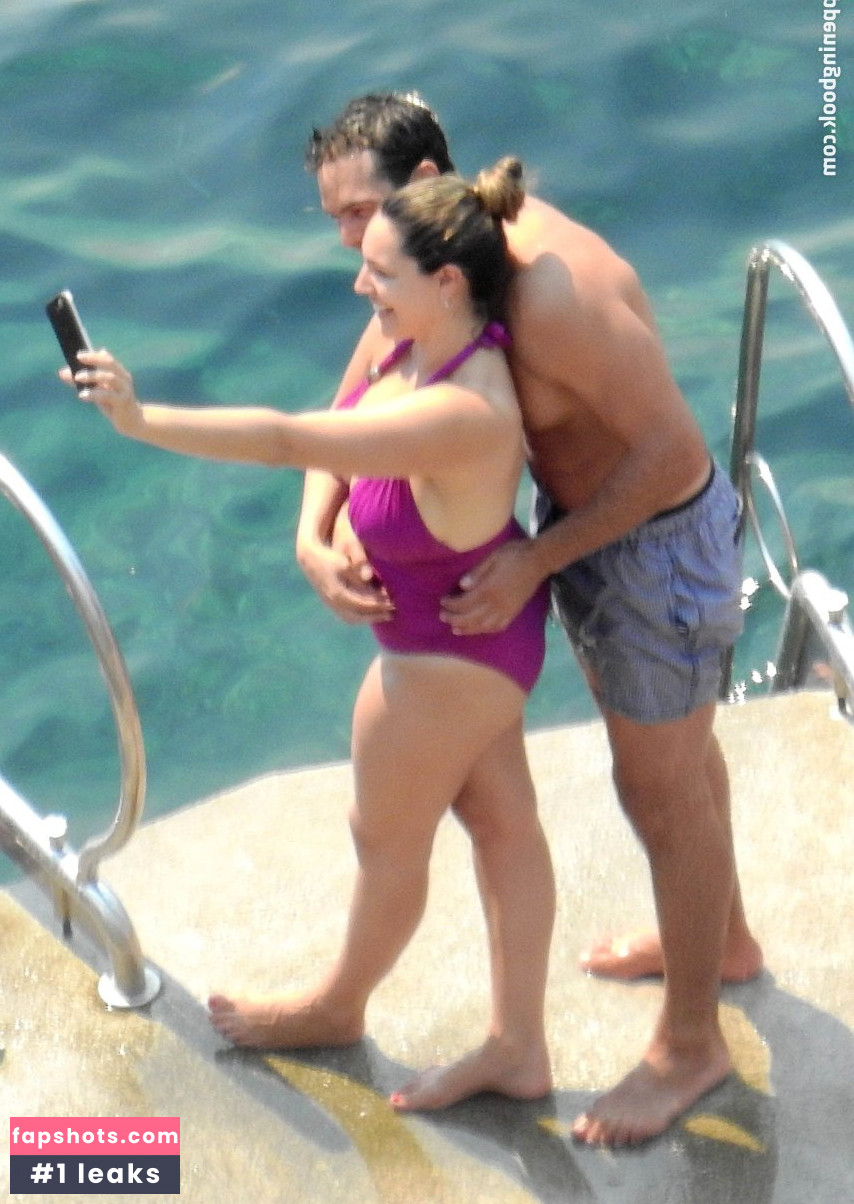 Kelly Brook gallery photo #3352