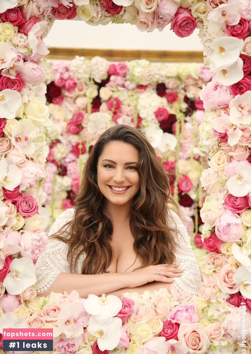 Kelly Brook gallery photo #3370