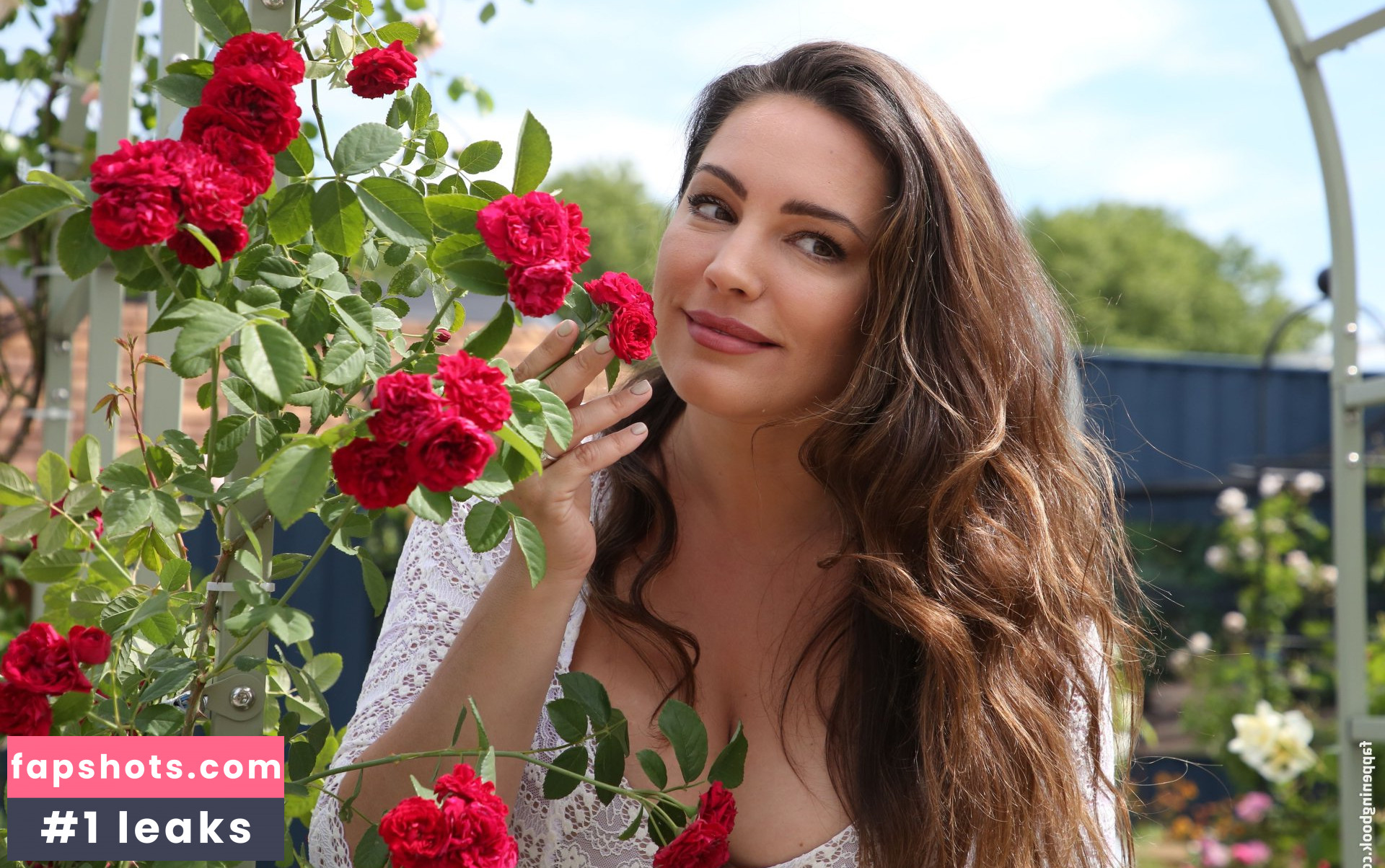 Kelly Brook gallery photo #3374