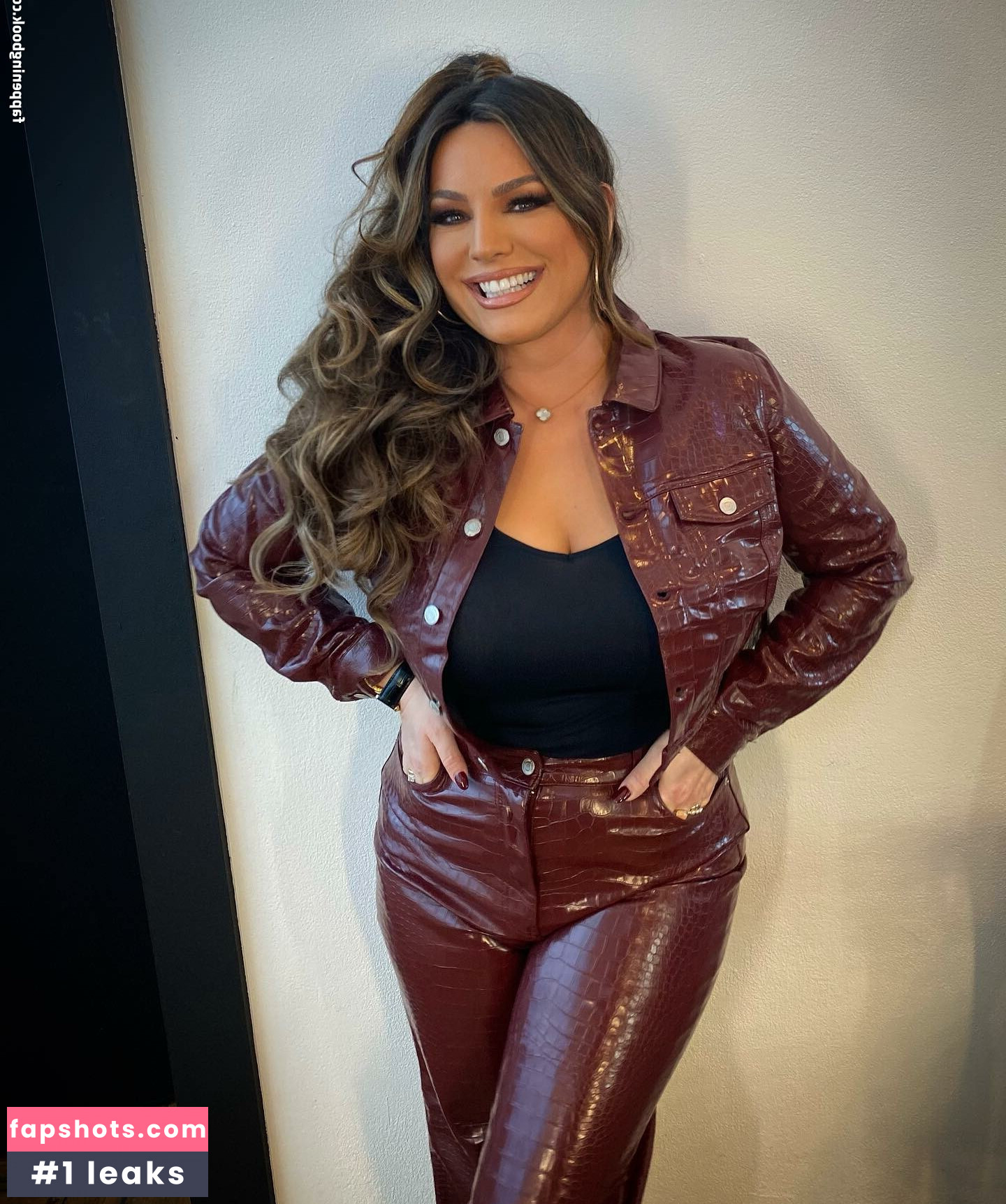 Kelly Brook gallery photo #347