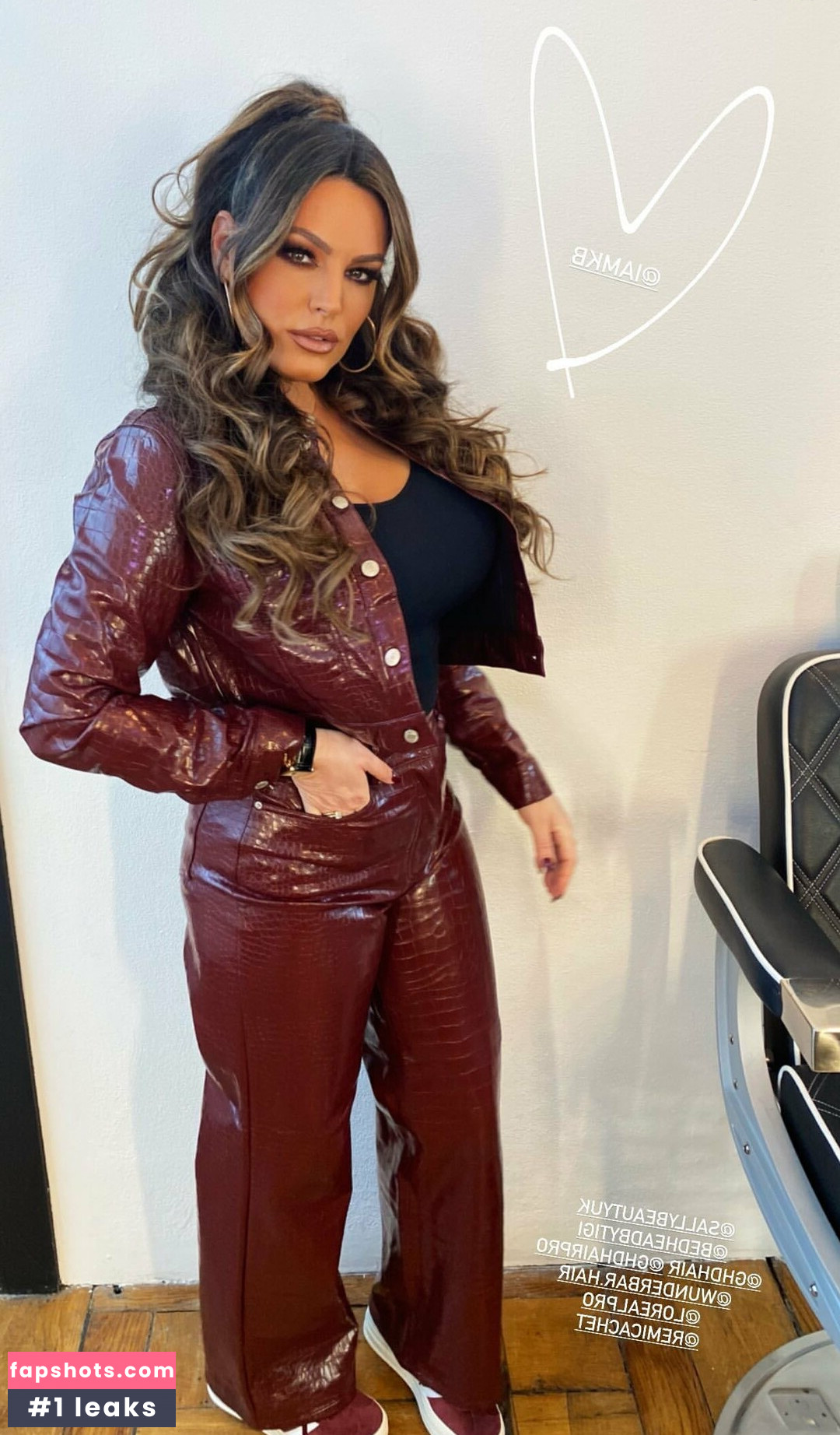 Kelly Brook gallery photo #349