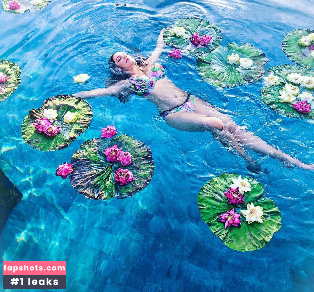 Kelly Brook gallery photo #3541