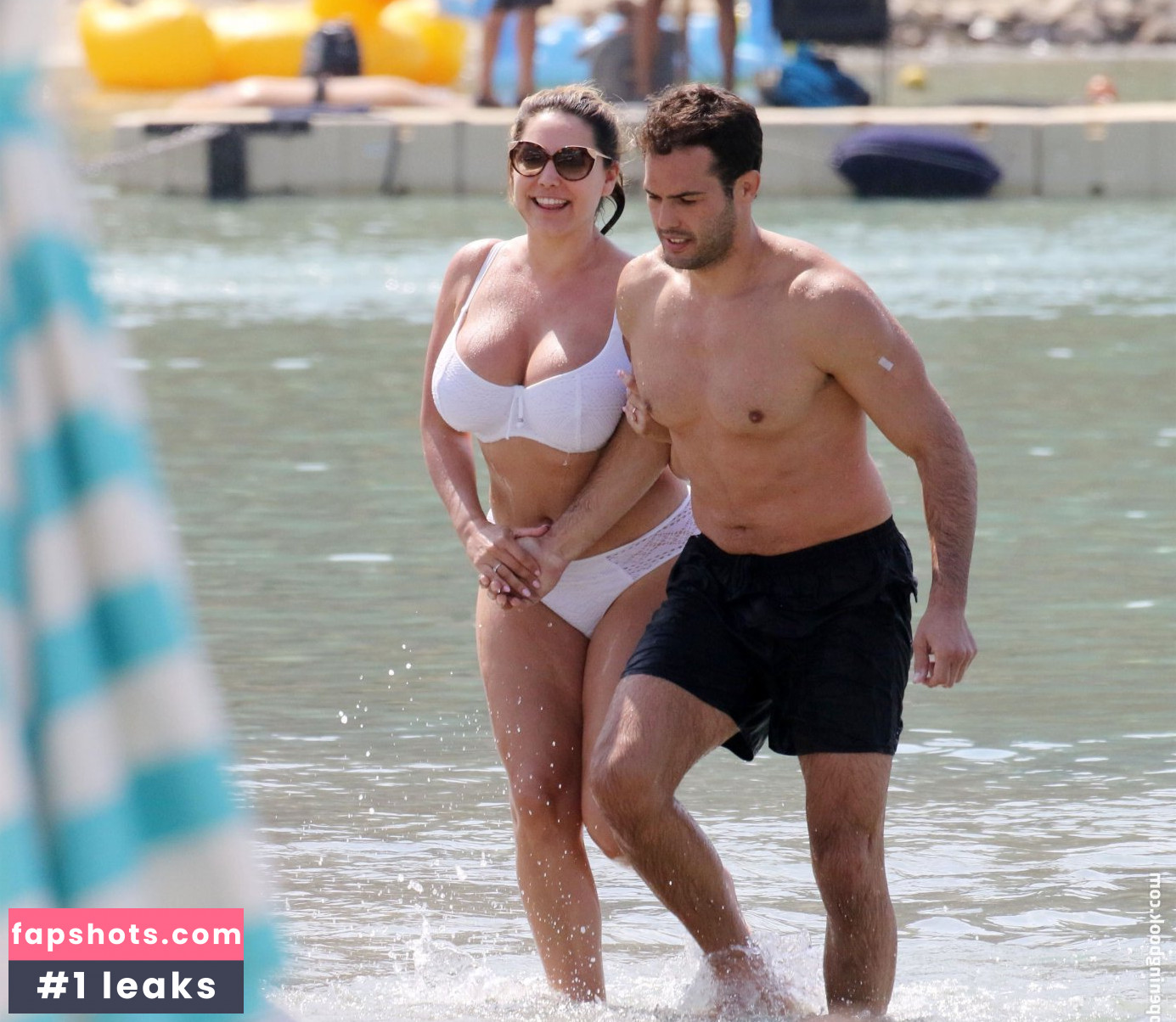 Kelly Brook gallery photo #3580