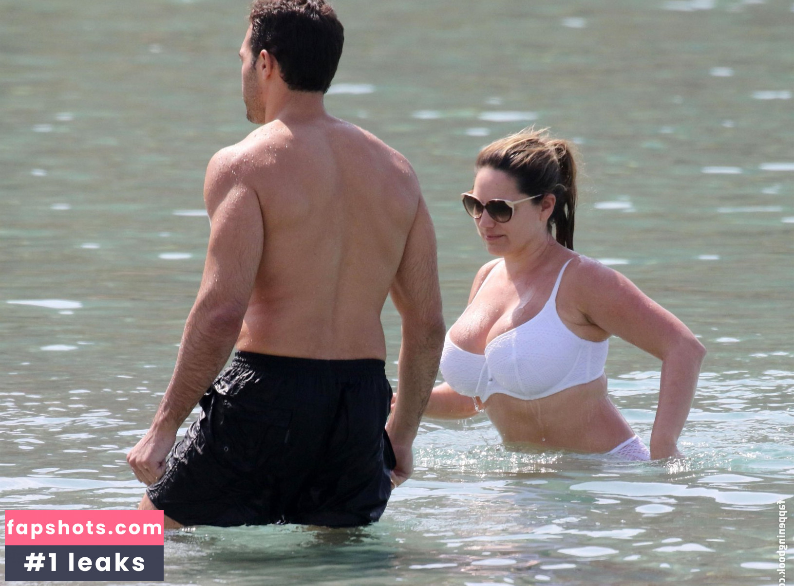 Kelly Brook gallery photo #3582