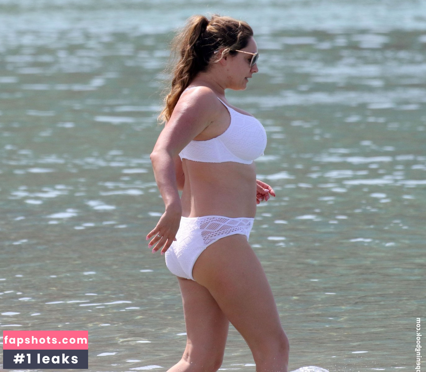 Kelly Brook gallery photo #3586