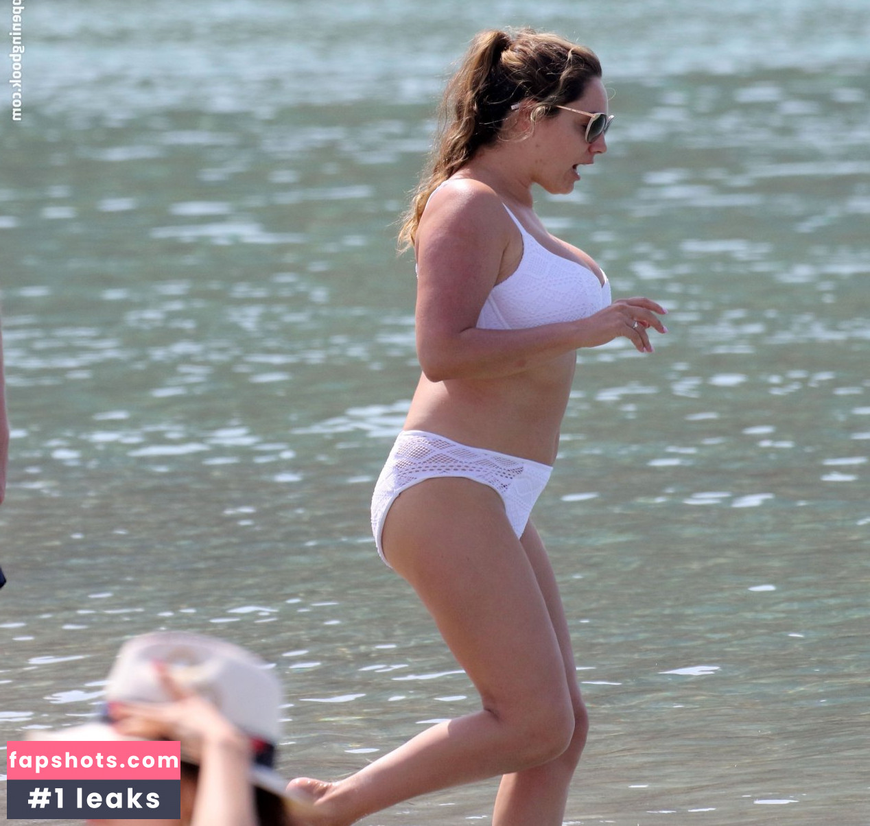 Kelly Brook gallery photo #3590