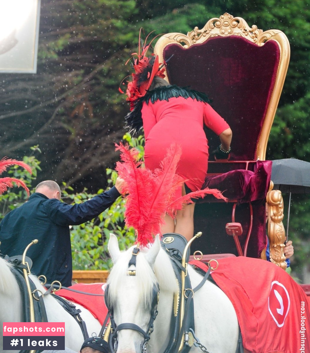 Kelly Brook gallery photo #3644