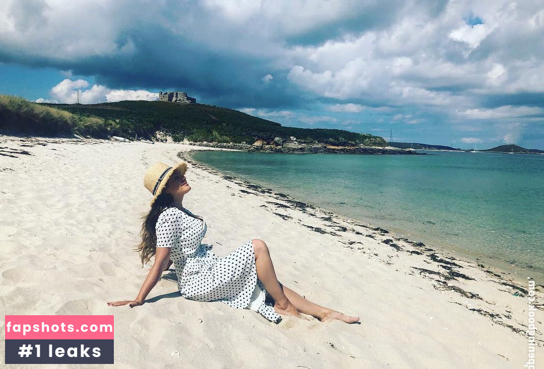 Kelly Brook gallery photo #3770