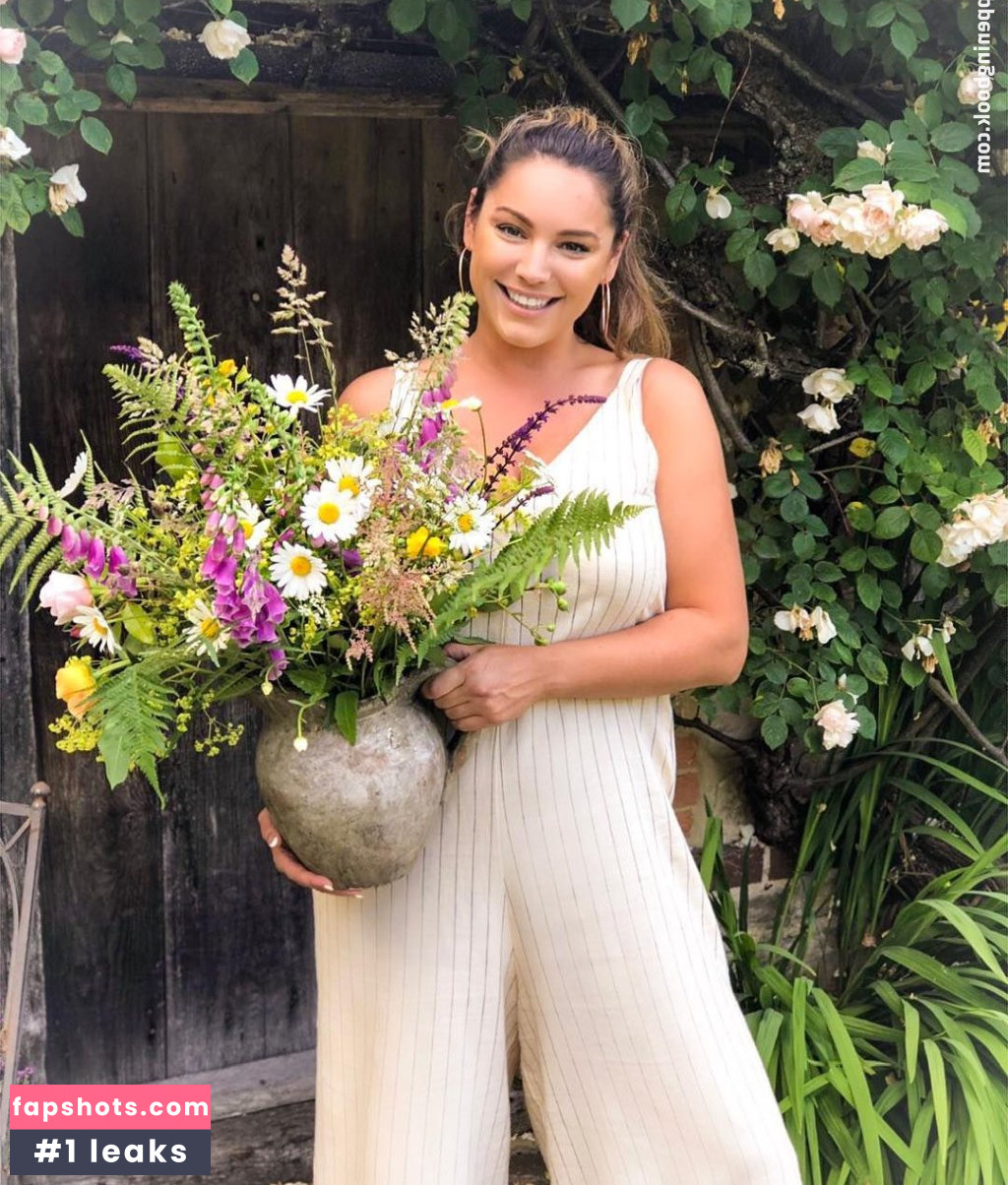 Kelly Brook gallery photo #3787