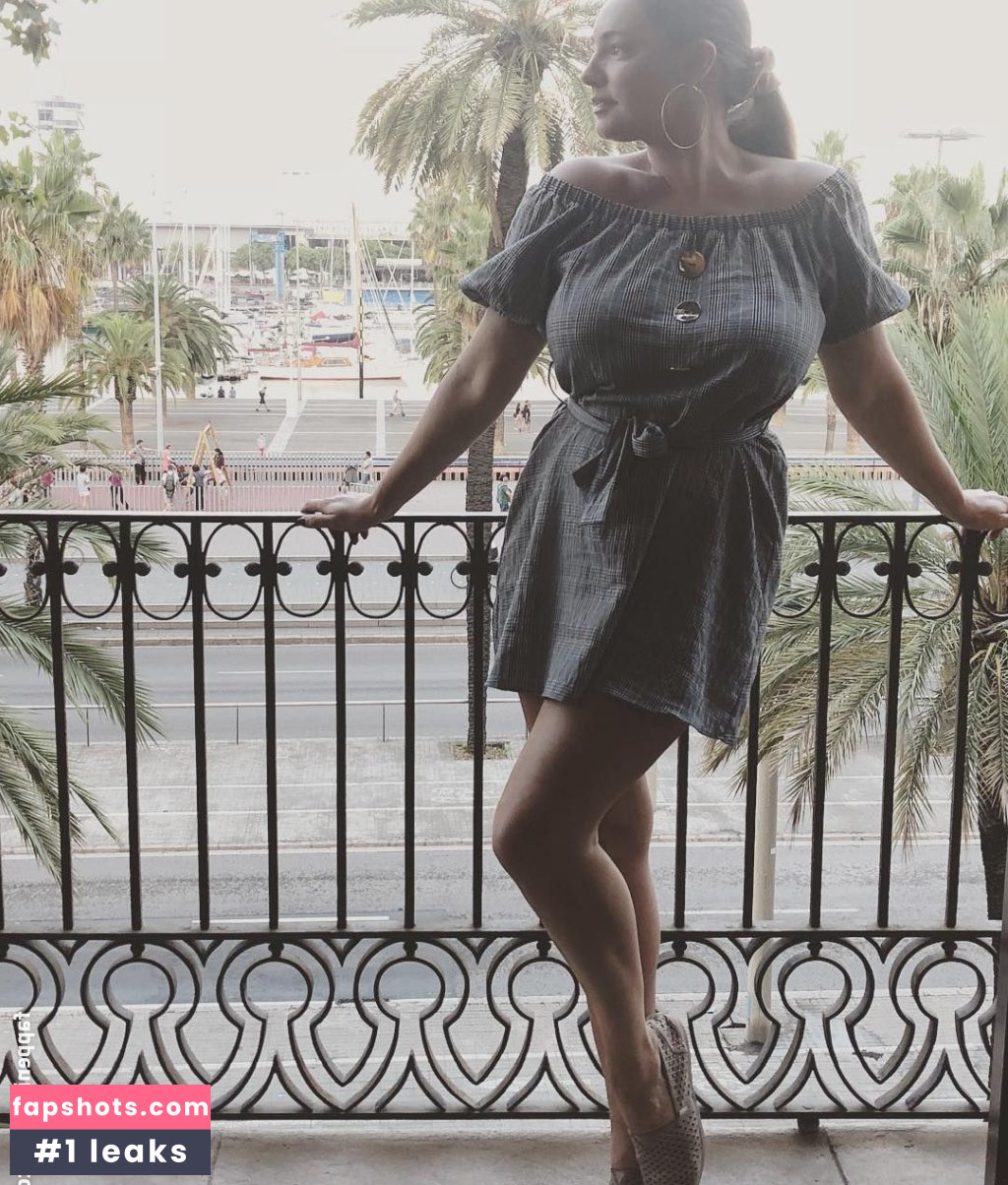 Kelly Brook gallery photo #3788