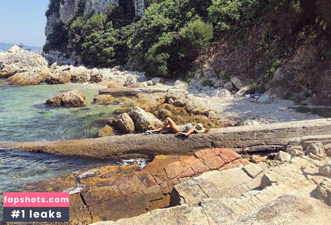 Kelly Brook gallery photo #3791