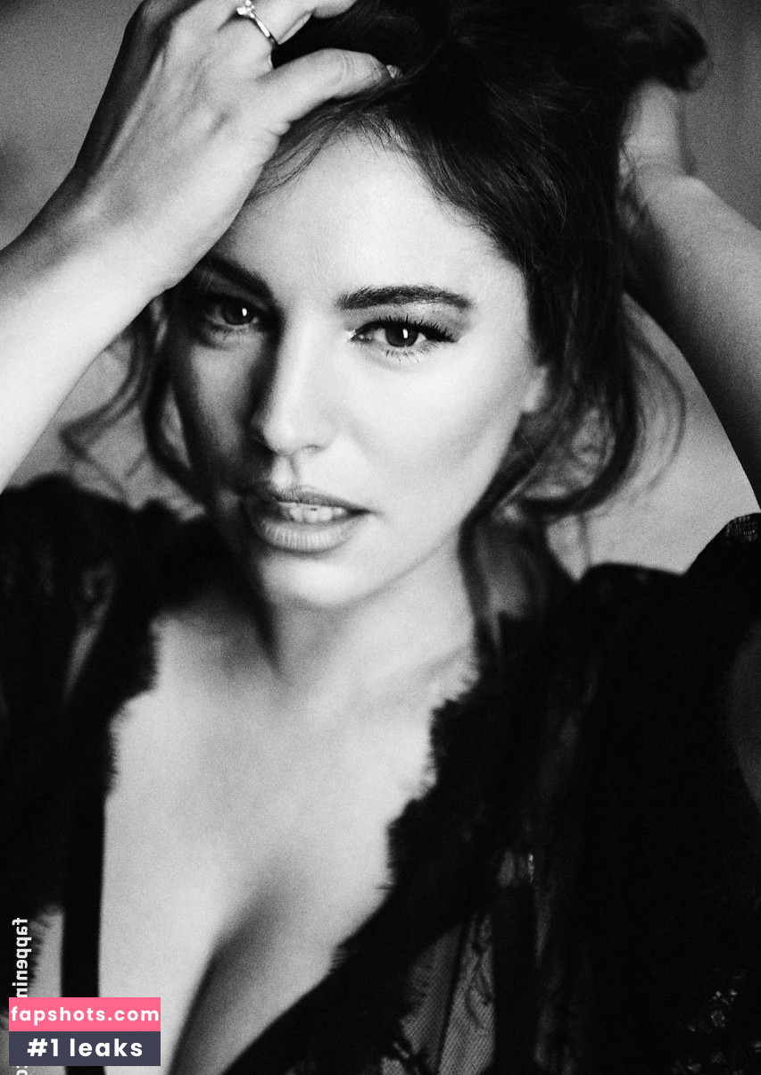 Kelly Brook gallery photo #3906