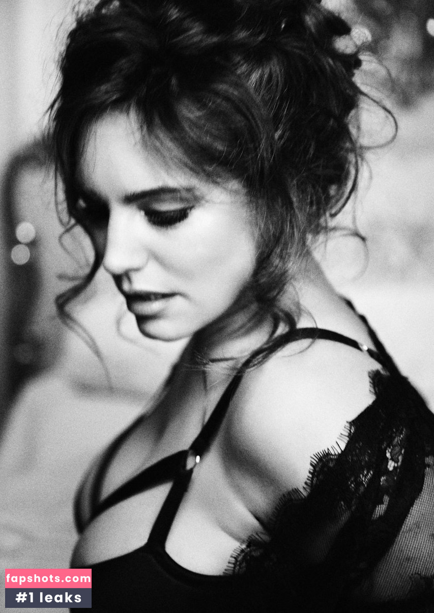 Kelly Brook gallery photo #3907